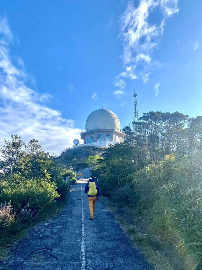 香港必一体育官网之巅｜迎新2024香港跨年徒步登山大会(图3)