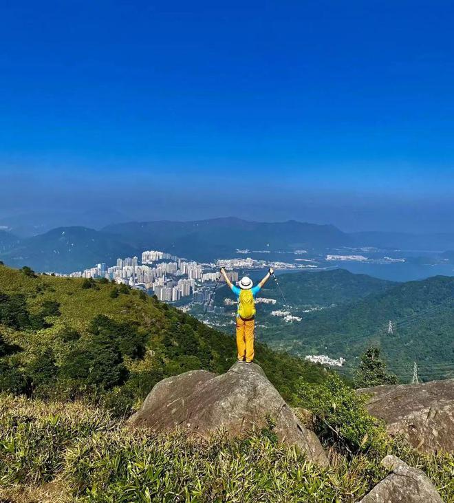 香港必一体育官网之巅｜迎新2024香港跨年徒步登山大会(图8)