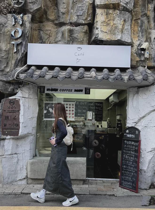 今年爆火的包竟然是它？好看、能装还不贵！必一运动平台(图11)