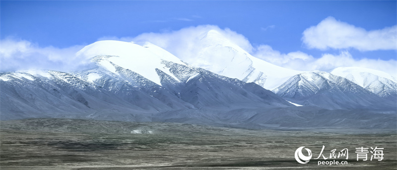 必一体育平台2024年玉珠峰登山大会暨玉珠峰国际登山小镇开营(图3)