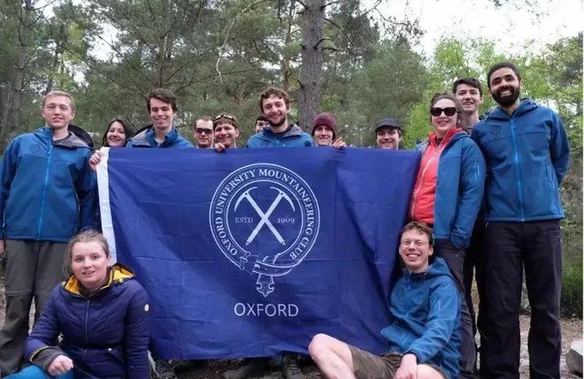 必一体育99起疯抢国产「始祖鸟」！全身黑科技颜值比肩lulu牛津大学登山队都在穿(图3)