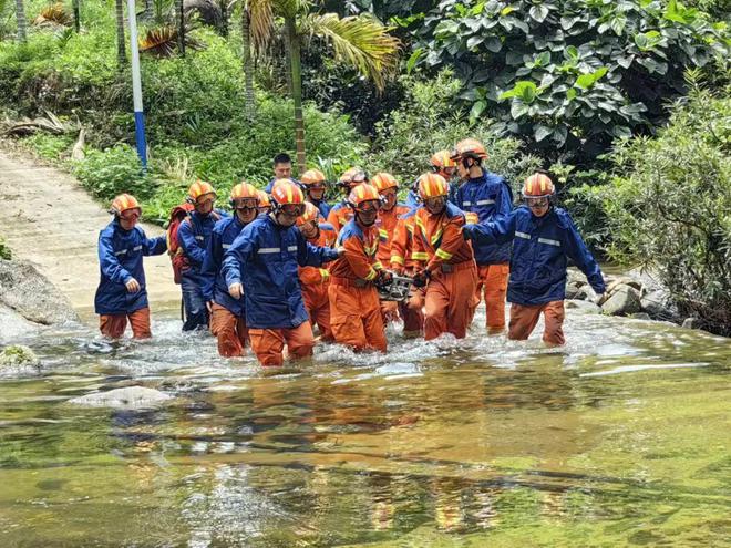 2名男子登山失联多天1人不幸遇难！必一运动(图2)