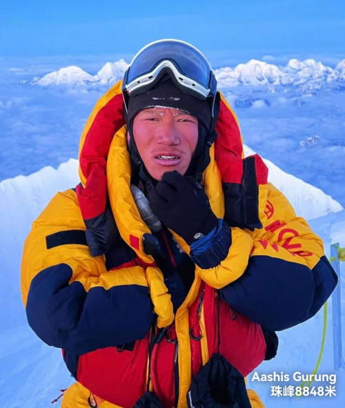 国货户外品牌再攀世界高峰——拓路者登山队成功登顶珠峰和必一运动马纳斯鲁峰(图1) 国货户外品牌再攀世界高峰——拓路者登山队成功登顶珠峰和必一运动马纳斯鲁峰(图1)