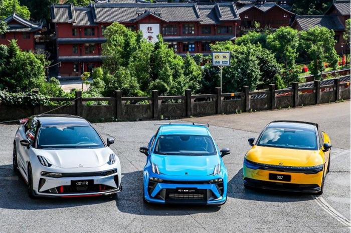 双线征战 领克全系亮相CHC中国汽车登山赛锦标赛(图7) 双线征战 领克全系亮相CHC中国汽车登山赛锦标赛(图7)