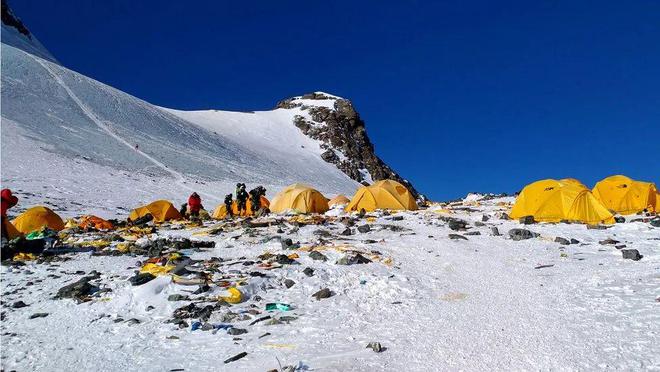 运动装备市场规模将超6000亿珠峰攀登季看点多 犀牛说(图7) 运动装备市场规模将超6000亿珠峰攀登季看点多 犀牛说(图7)