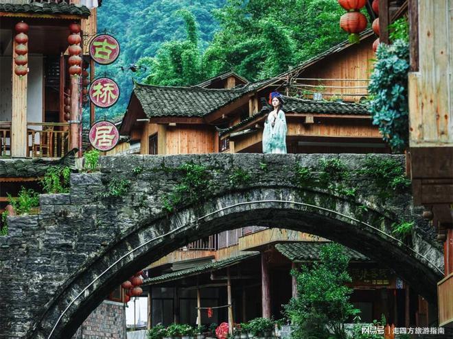 去张家界五天怎么玩攻略|暑假亲子程天门山+凤凰古城路线(图1) 去张家界五天怎么玩攻略|暑假亲子程天门山+凤凰古城路线(图1)