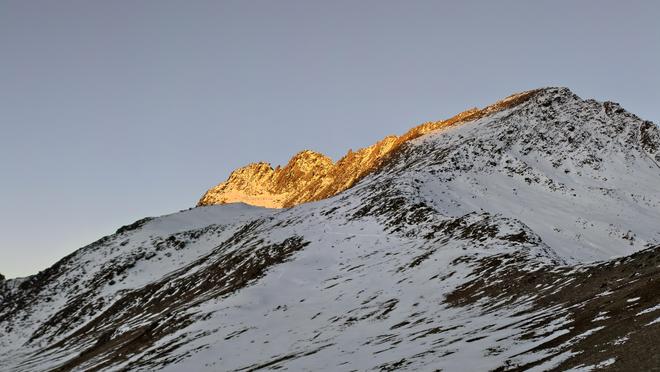江格嘎波登山哪家服务周到(图2) 江格嘎波登山哪家服务周到(图2)