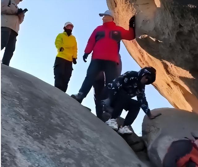 49岁男子崂山坠亡遇难全过程曝光遗体无人机运下山一语成谶(图14)