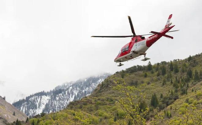 登山被暴风雪围困山顶父亲保护仨娃被赞英雄！真相却是他才是凶手(图6)