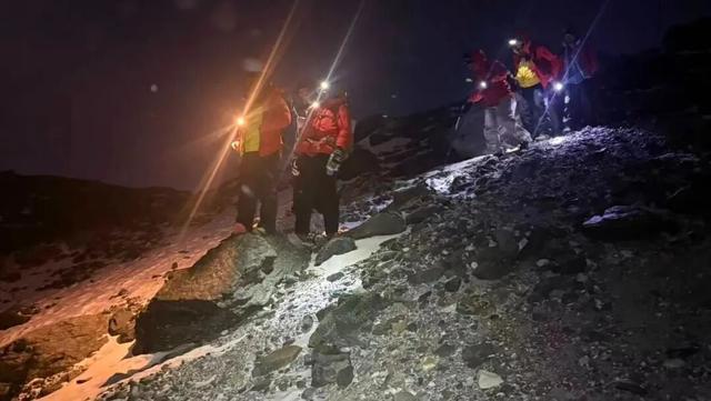 一男子在哈巴雪山遇难系封山期间无专业向导、缺乏必要装备擅自进山(图2)