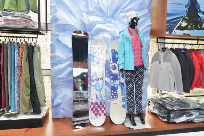 “吸金”5000万元!昆企进博会圈粉全球客商(图3) “吸金”5000万元!昆企进博会圈粉全球客商(图3)