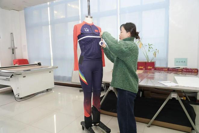 “吸金”5000万元!昆企进博会圈粉全球客商(图7) “吸金”5000万元!昆企进博会圈粉全球客商(图7)