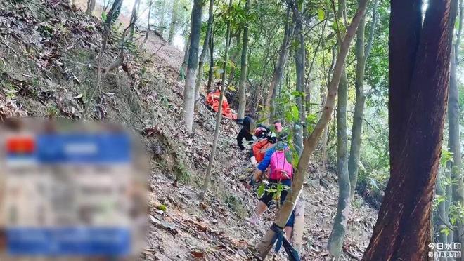 接连发生两起6人被困!冬日登山要注意(图1) 接连发生两起6人被困!冬日登山要注意(图1)