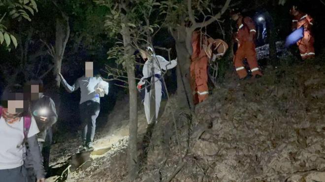 接连发生两起6人被困!冬日登山要注意(图4) 接连发生两起6人被困!冬日登山要注意(图4)