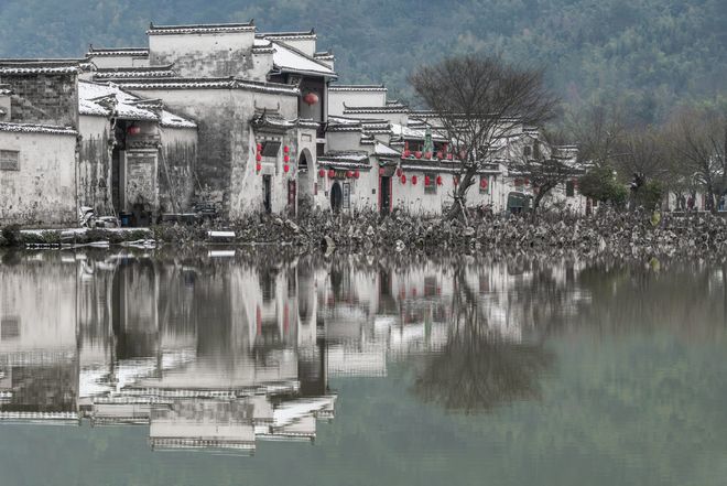 黄山四日游高性价比团：宏村游玩+徒步装备+老年人舒适路线图(图1)